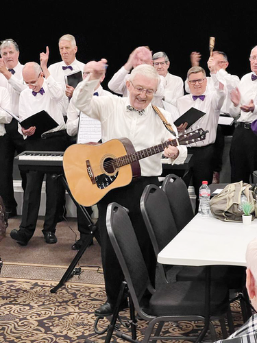 Ray on guitar at the Ukranian Refugee Concert, Citywest 2023